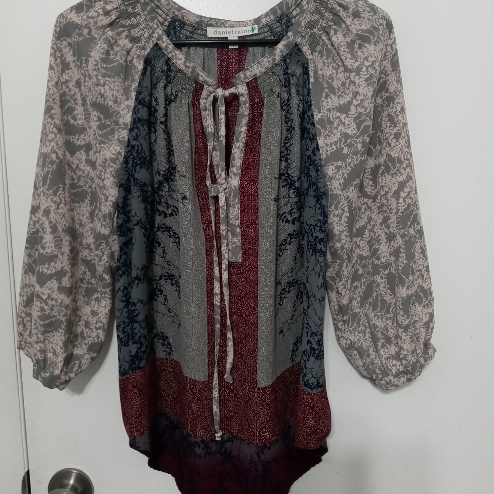 Daniel Rainn Multicolor Patchwork floral blouse ties at neck puff sleeve